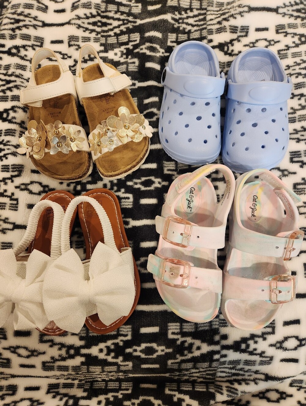 Girl's Summer Sandals Bundle, Size 7-8